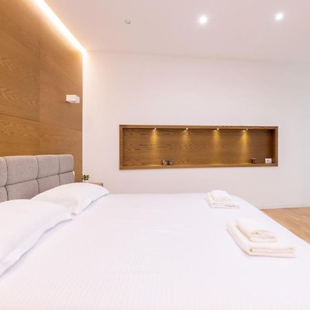 Exclusive 2 Bedrooms Apartment 地拉那 外观 照片