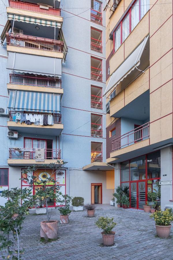 Exclusive 2 Bedrooms Apartment 地拉那 外观 照片