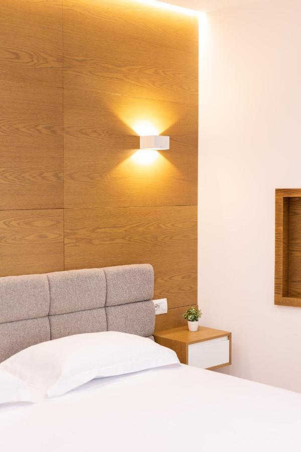 Exclusive 2 Bedrooms Apartment 地拉那 外观 照片