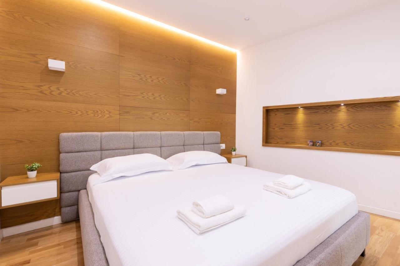 Exclusive 2 Bedrooms Apartment 地拉那 外观 照片
