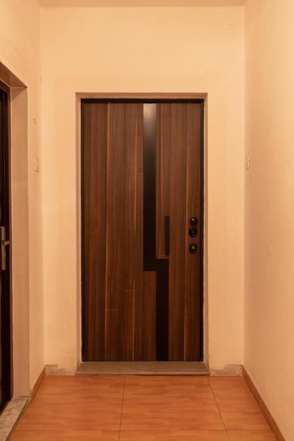 Exclusive 2 Bedrooms Apartment 地拉那 外观 照片